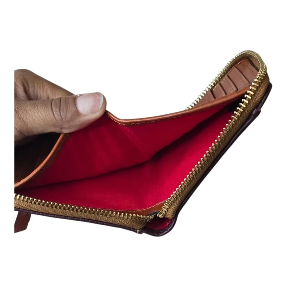 Dooney & Bourke Plum Pebbled Leather Zip Around Wallet Coin Purse Red Interior - Picture 4 of 5